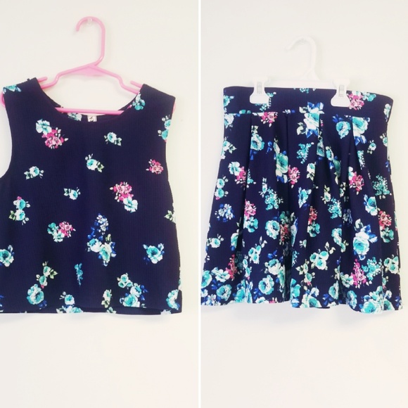 Knitworks Other - Knitworks 2 Pc. Matching Set